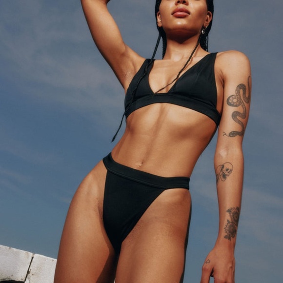 BNWT Blush Opal Bikini Set in Black - Picture 1 of 12